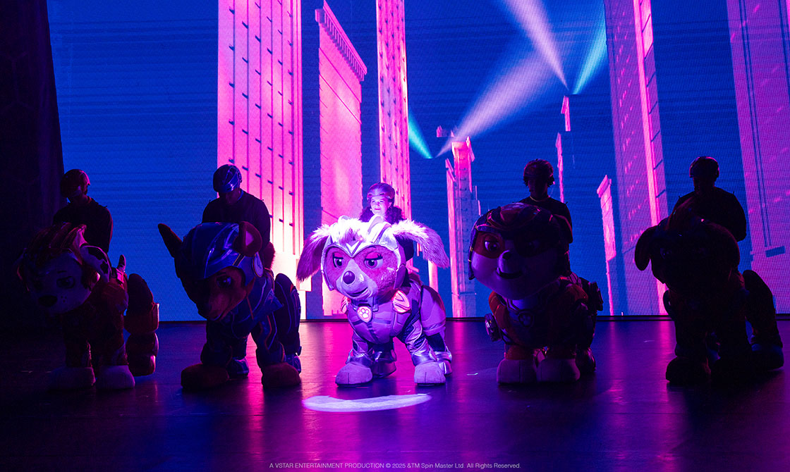 BlackTrax Brings Magic to Paw Patrol Live